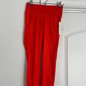 Fabletics High-Waisted Side Pocket 7/8 Legging